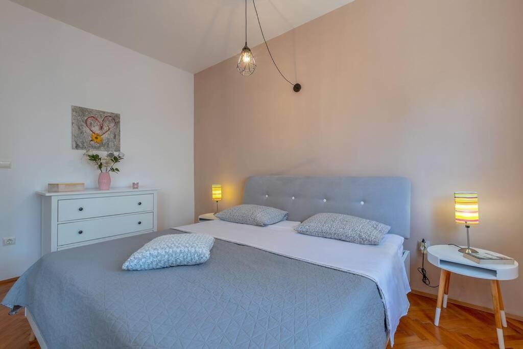 House Pelini Villa Pula Bagian luar foto