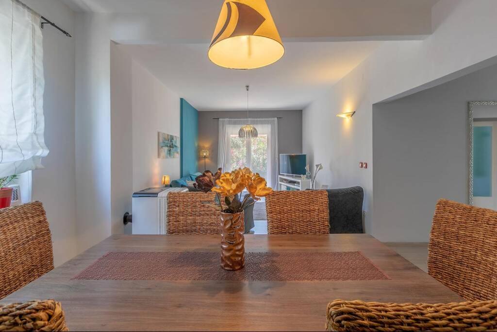 House Pelini Villa Pula Bagian luar foto